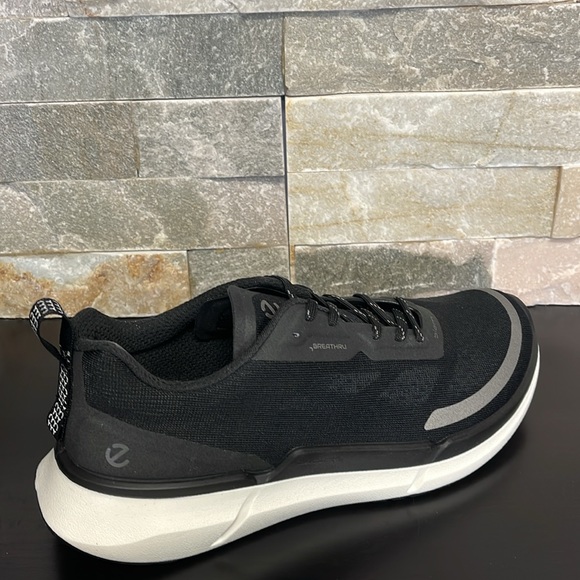 ECCO Women's Biom 2.2 Low Breathru Sneaker - Picture 7 of 11